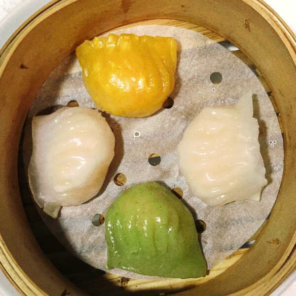 Steamed shrimp dumplings