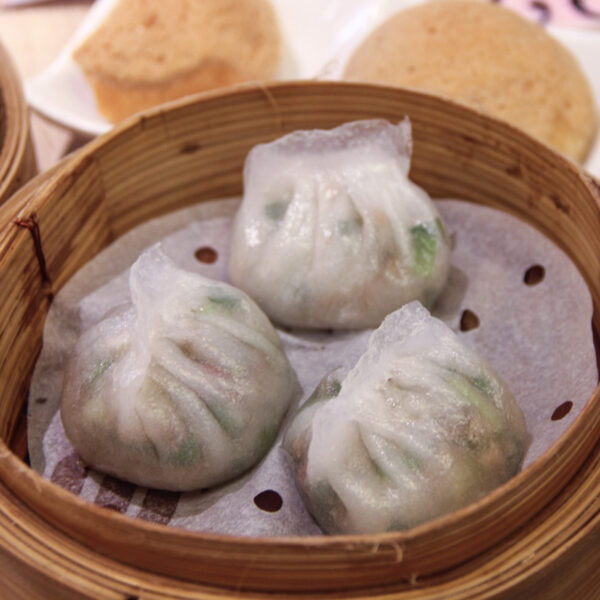 Steamed stuffed dumplings(fan ko)